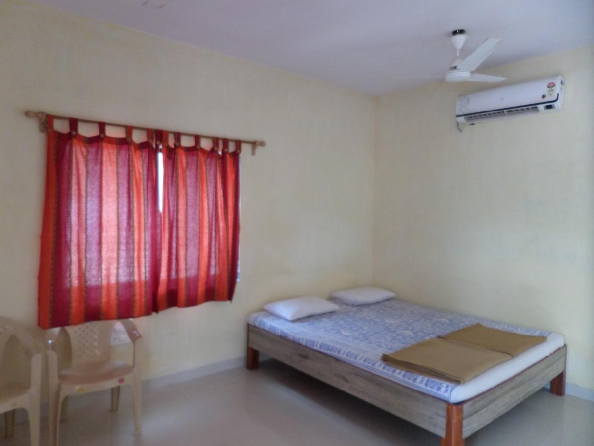 Atithi Farm House Hotel Borlai Esterno foto